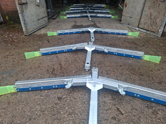 Дельта-скрепер AT по работе на бетонном покрытии 