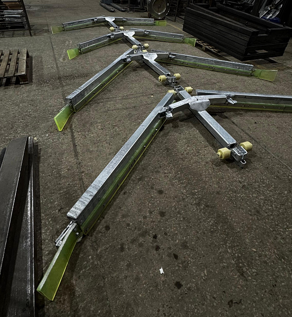 Дельта-скрепер AT по работе на резиновом покрытии